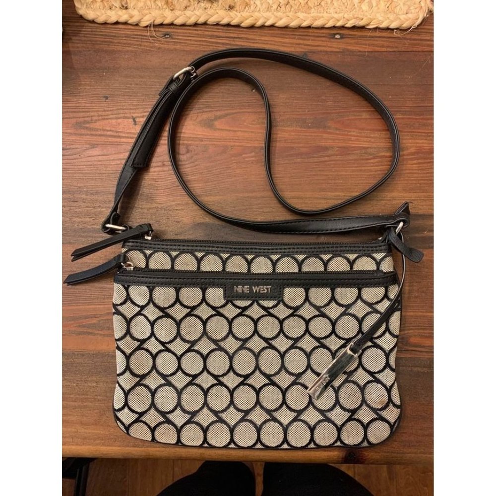 Nine West fabric crossbody purse, size small, black and gray